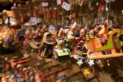 tienda navidad brujas|Brujas en Navidad 2024